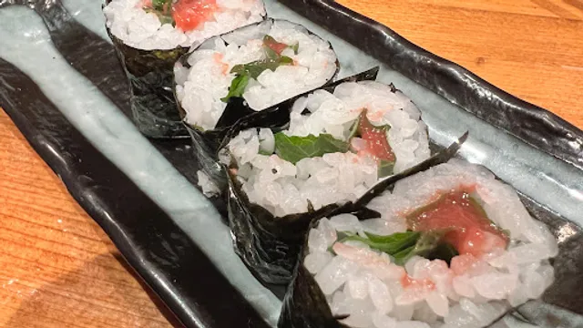 Waganse Tachi Sushi