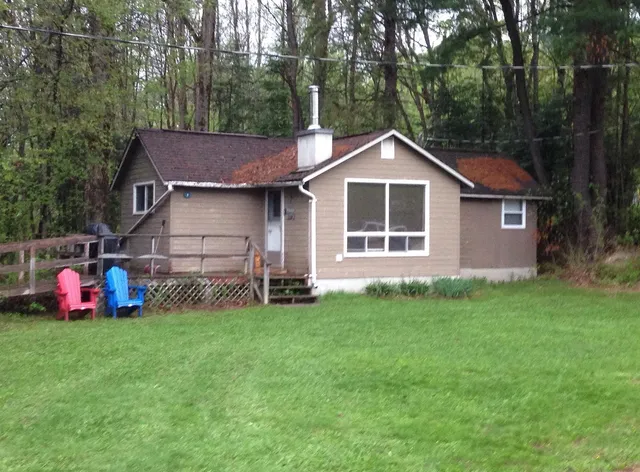 Willow Beach Cottages