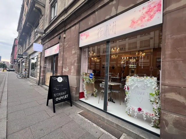 PEACH Homemade Lunch Brunch Coffee