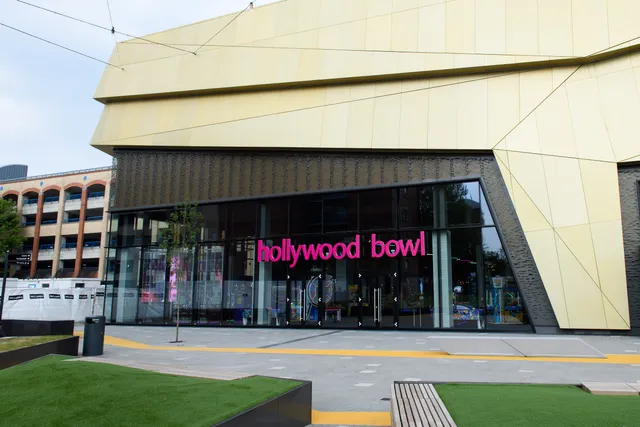 Hollywood Bowl Lakeside