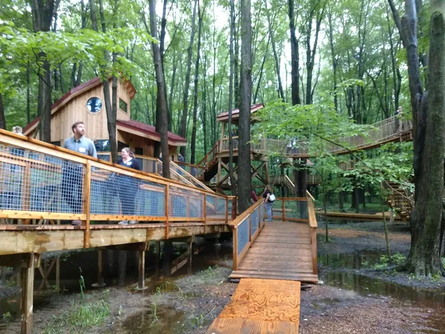 Beach Ridge Trailhead of Oak Openings Metropark