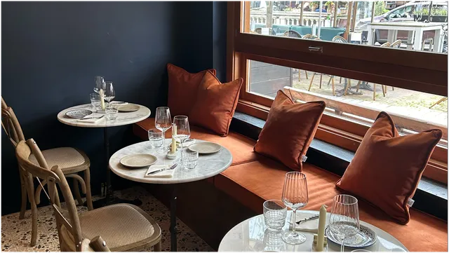 Vinostra Wijn & Oesterbar