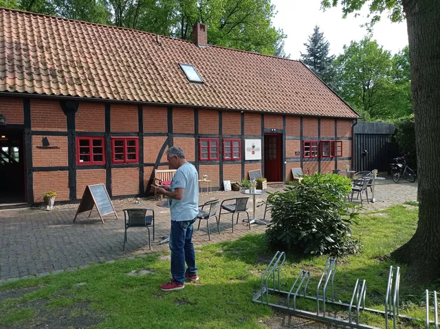 Torfschiffswerft-Museum