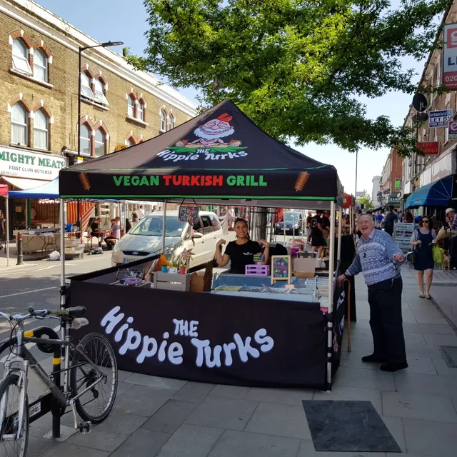 Chatsworth Road Market