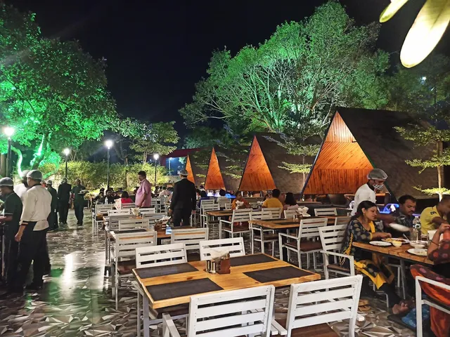 Hotel Pune Gate Garden Family Restaurant