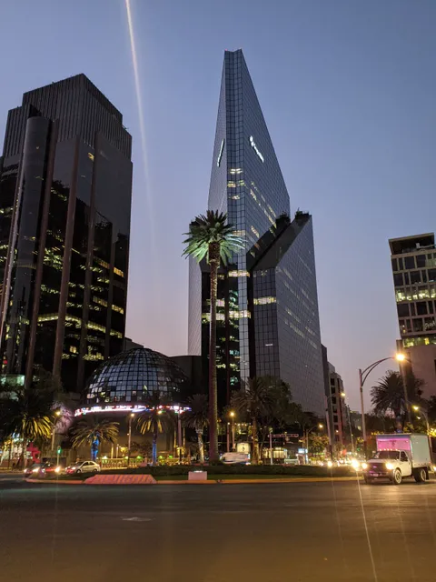 Glorieta del Ahuehuete