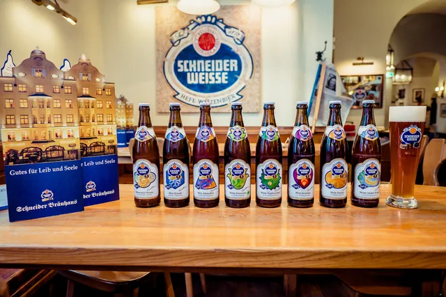 Weisses Bräuhaus im Tal