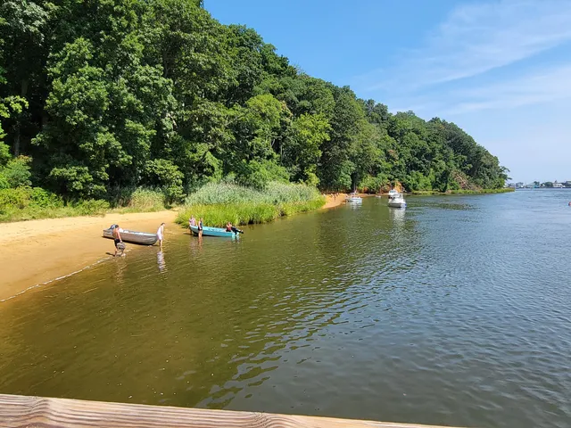 Hartshorne Woods Park, Rocky Point entrance