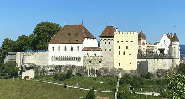Stiftung Schloss Lenzburg