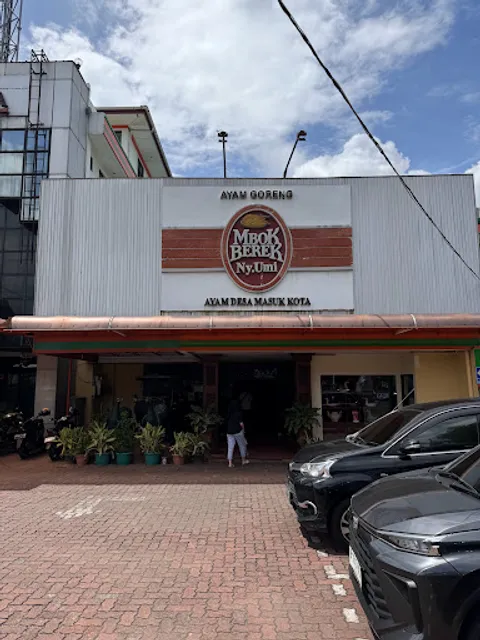 Ayam Goreng Mbok Berek Ny Umi