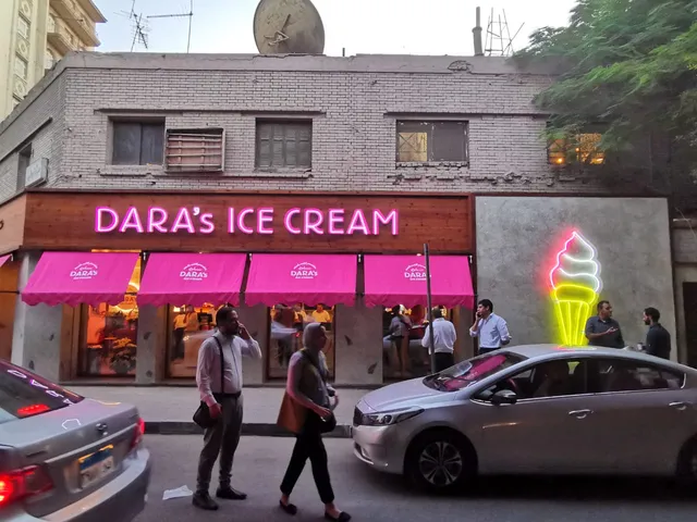 DARA'S ICE CREAM