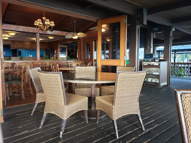 The Lanai At Mamala Bay