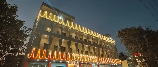 Hotel Amulya Regency