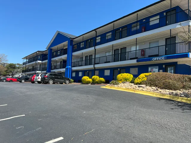 Live In Lodge Extended Stay