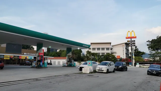 McDonald's Petronas Batu Ferringhi DT