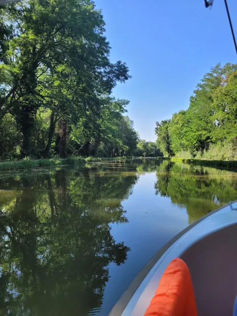 Bateaux Électriques canal de Berry