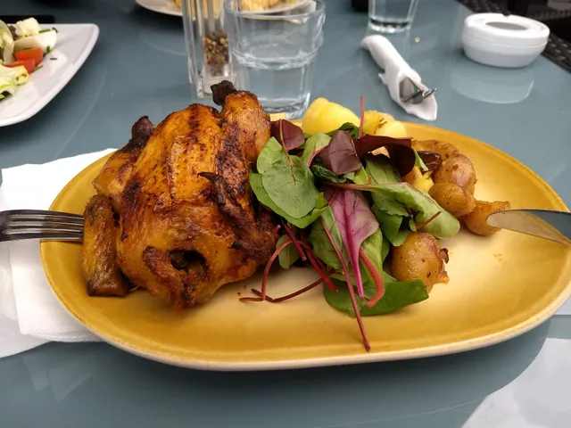 Business Caffe, Restaurant