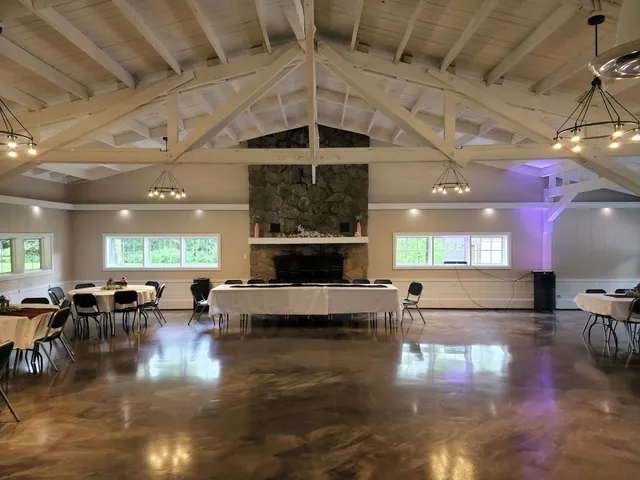 Pattison Park Lodgeside