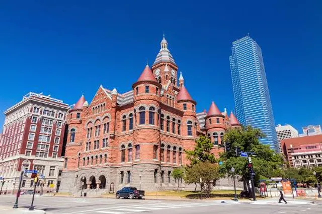 Dallas County Courthouse