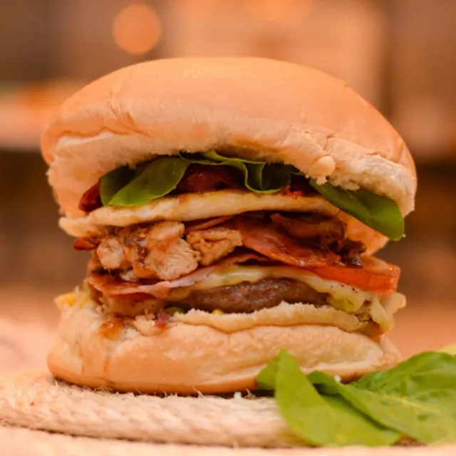 Rafa's Burger Delivery | Hamburgueria | Lanches | Joaçaba