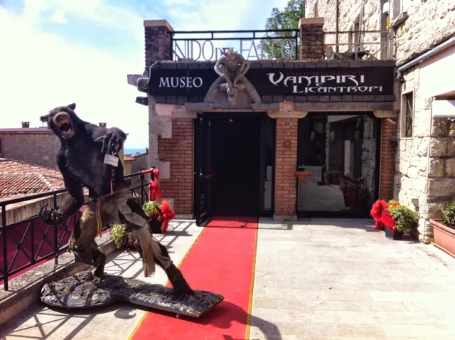 Museo delle Creature della Notte - Vampiri e Licantropi