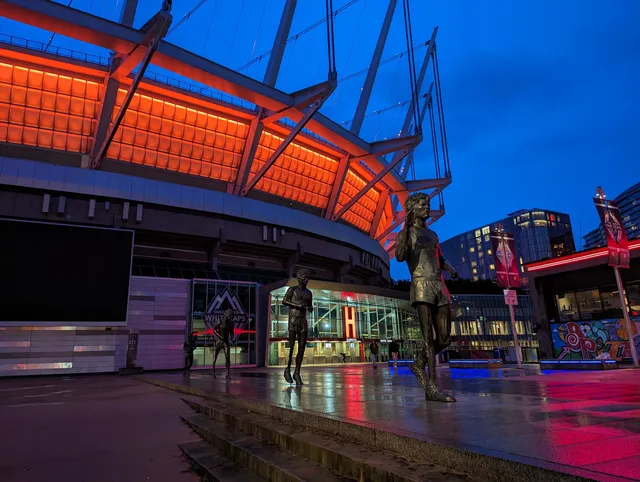 Terry Fox Statue (Douglas Coupland, 2011)