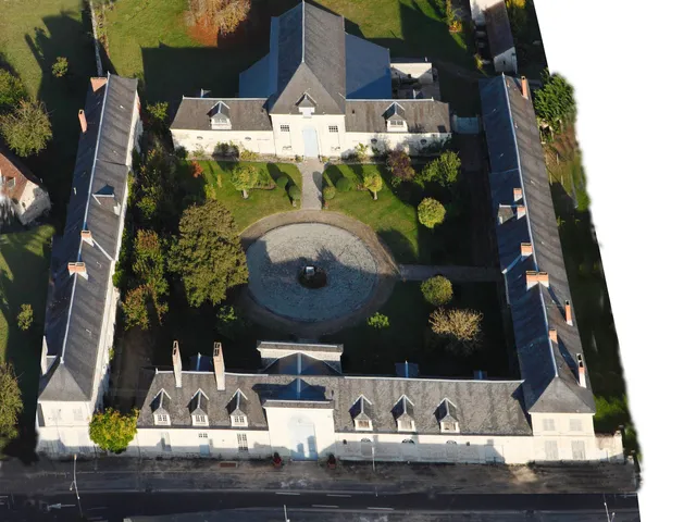 LA POSTE AUX CHEVAUX