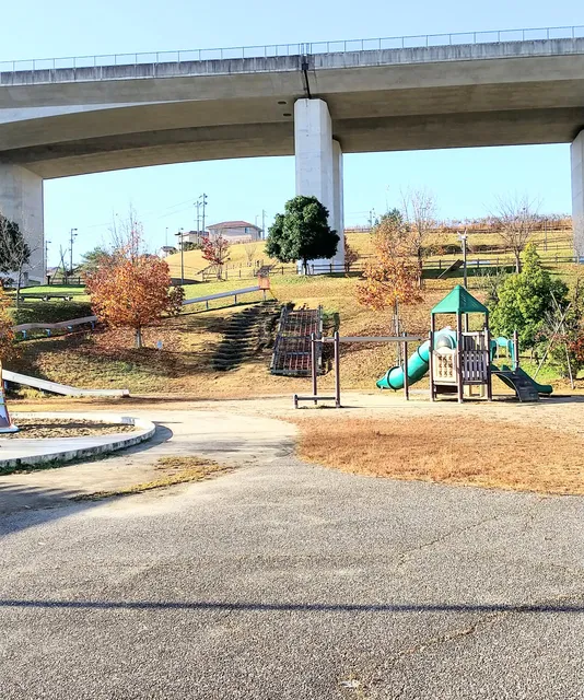 Gakuen Toshi Central Park