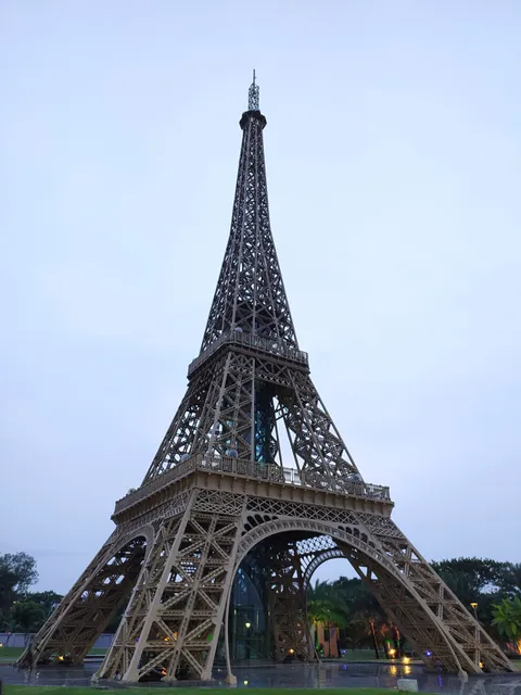 Eiffel Tower (Replica)