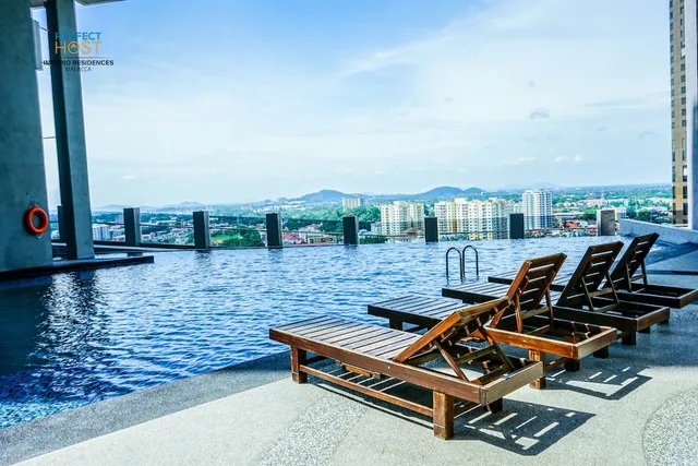 Imperio Residence Seafront by Perfect Host