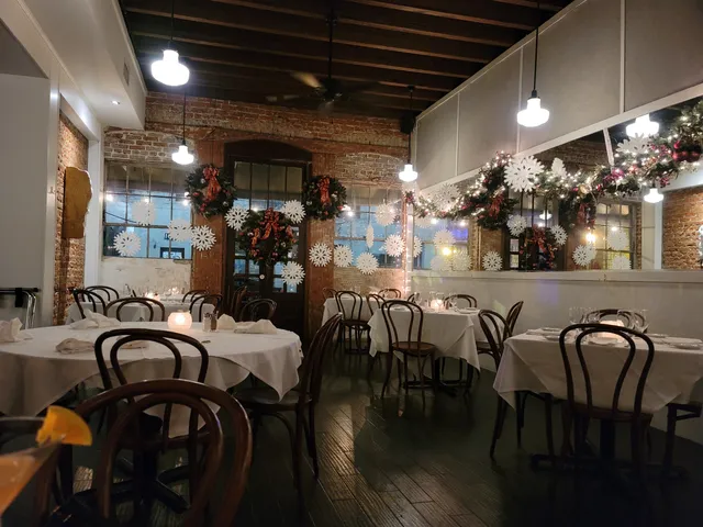 ANNUNCIATION Restaurant & Bar