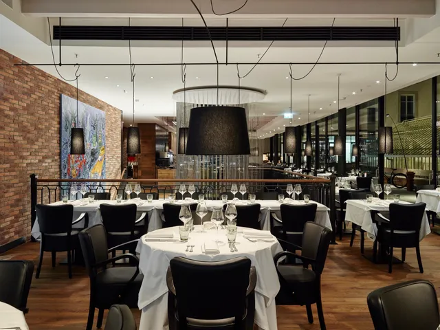 Chez Philippe - Bar Grill