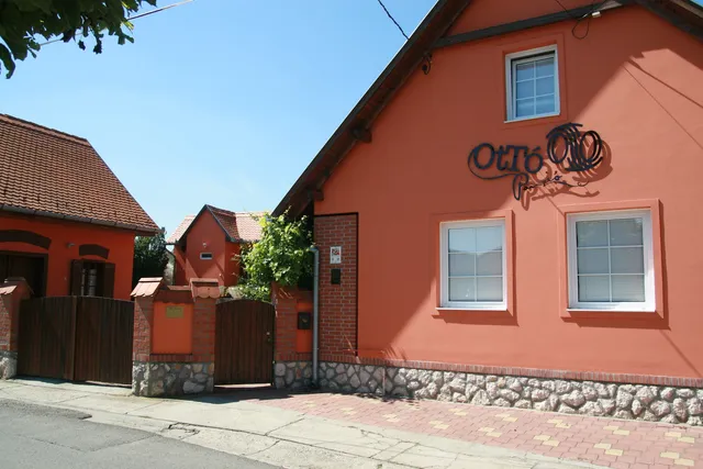 Ottó Panzió Villány
