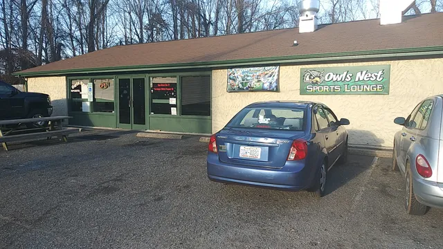 Owls Nest Sports Lounge