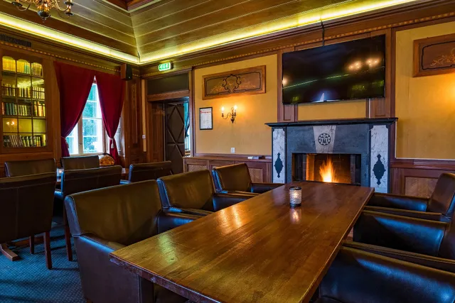 Håndverkeren Restaurant & Pub
