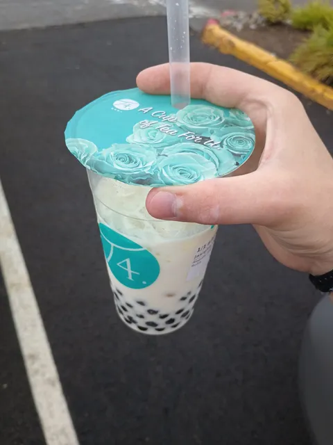 T4, Themed Tea House