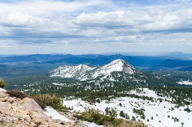 Lassen Peak Trail