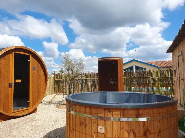 Village Camping Les Vignes | Camping Lot | Camping Puy L'évêque | Camping bord de rivière Lot