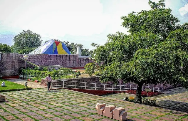 J 53, Iind floor Harshvardhan Nagar, Bhopal M .P . India