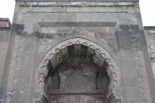 Sırçalı Medrese