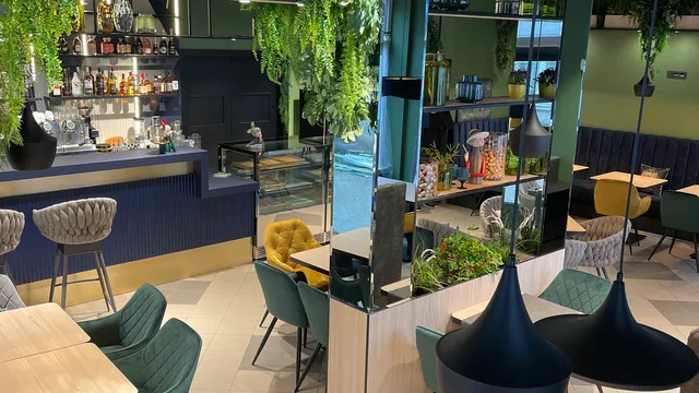 Melna Kamene Gastrobārs