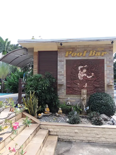 Pool Bar