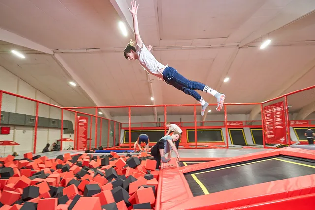 Jumping Point - Trampolinpark und Halle - Quickborn/Hamburg