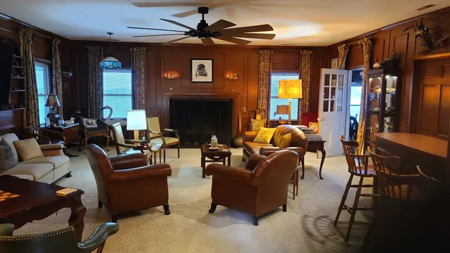 Riverside Lodge on Hoopers Island