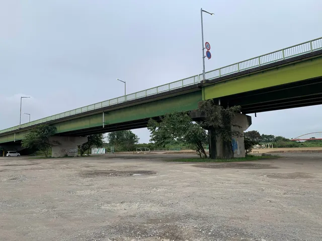 Yase Ohashi green space