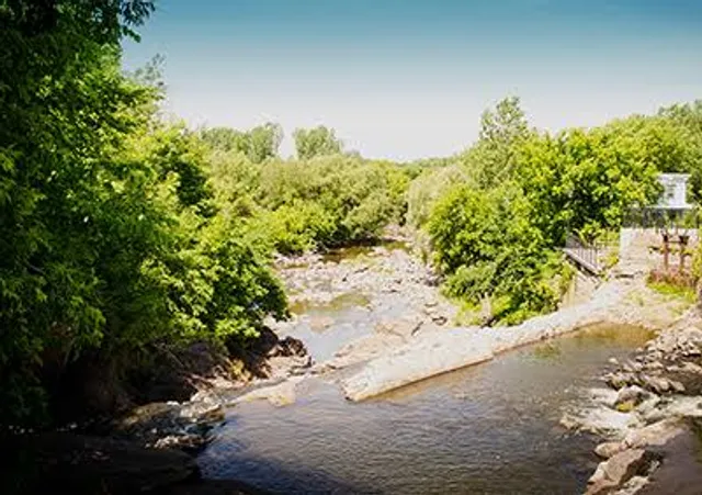 Chutes de Roxton Falls