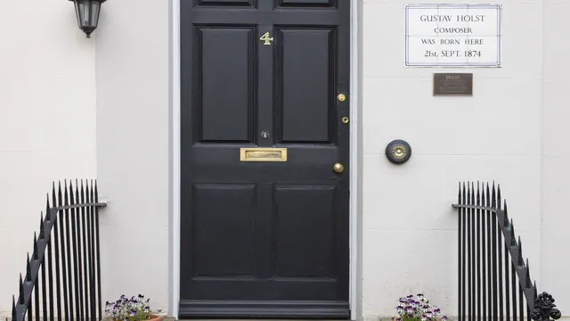 Holst Victorian House