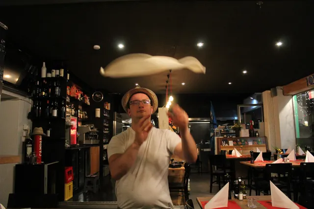 Artigiano Café - Neapolitan Pizzeria