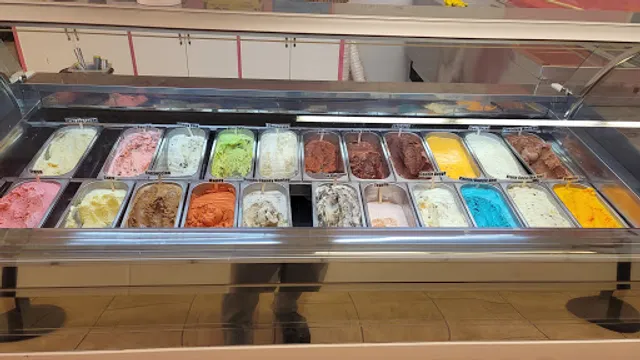 La Real Michoacana Ice Cream Shop # 2