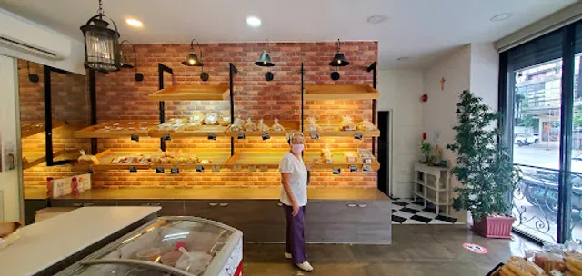 Auntie's Bakery, Restaurant & More